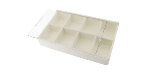 Caixa em plástico com 8 divisões - 78 x 50 x 14 mm